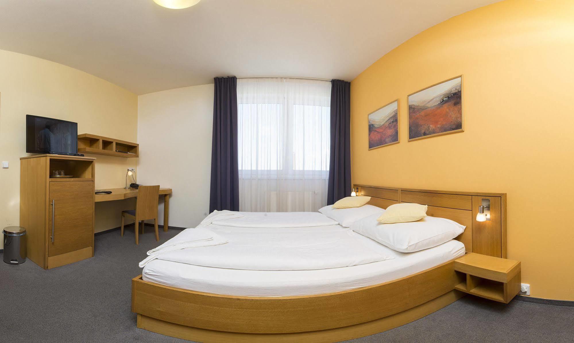 Hotel Trend 플젠 외부 사진